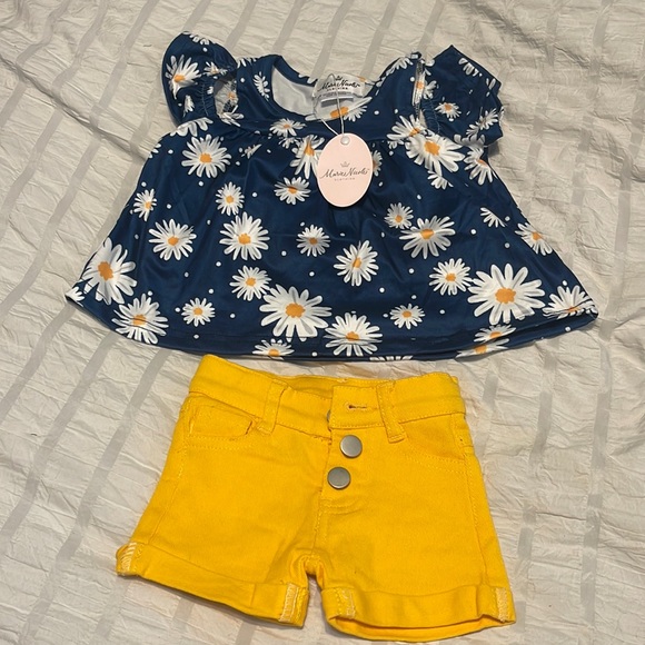 Other - New shorts and top 2T